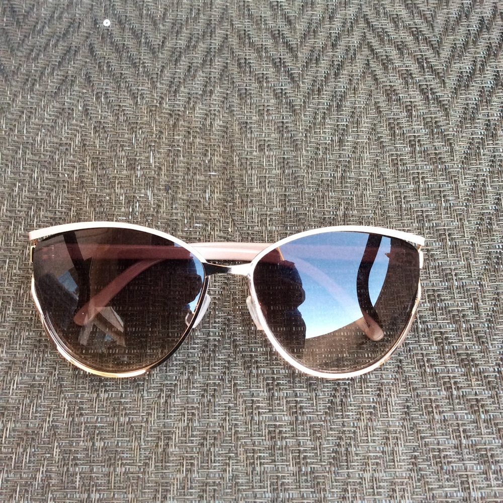 🚫SOLD🚫 HH Laundry by Design LD 174 Cat-Eye Sunglasses - Picture 7 of 10